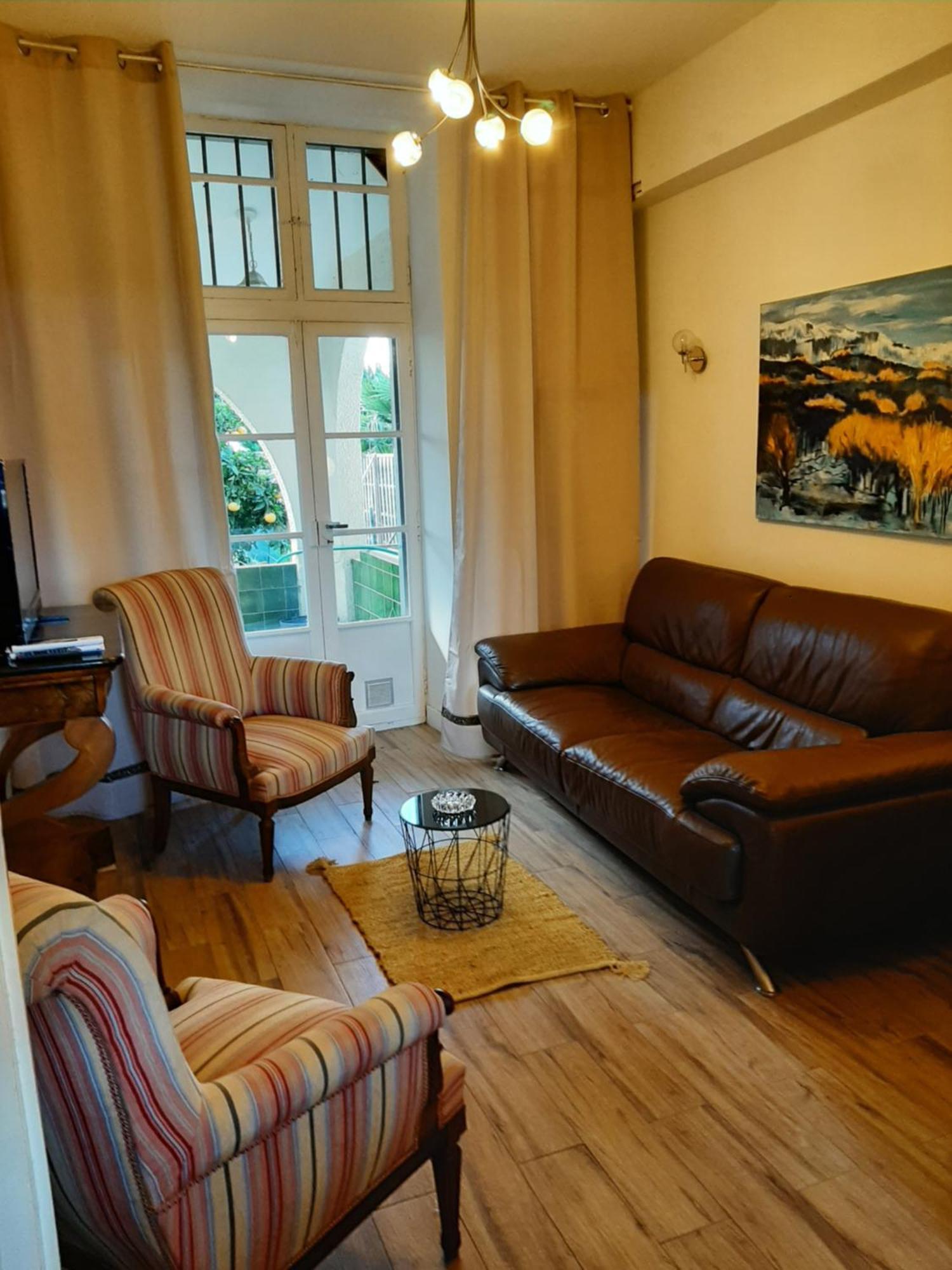 Chez Jean Villa Millas Buitenkant foto